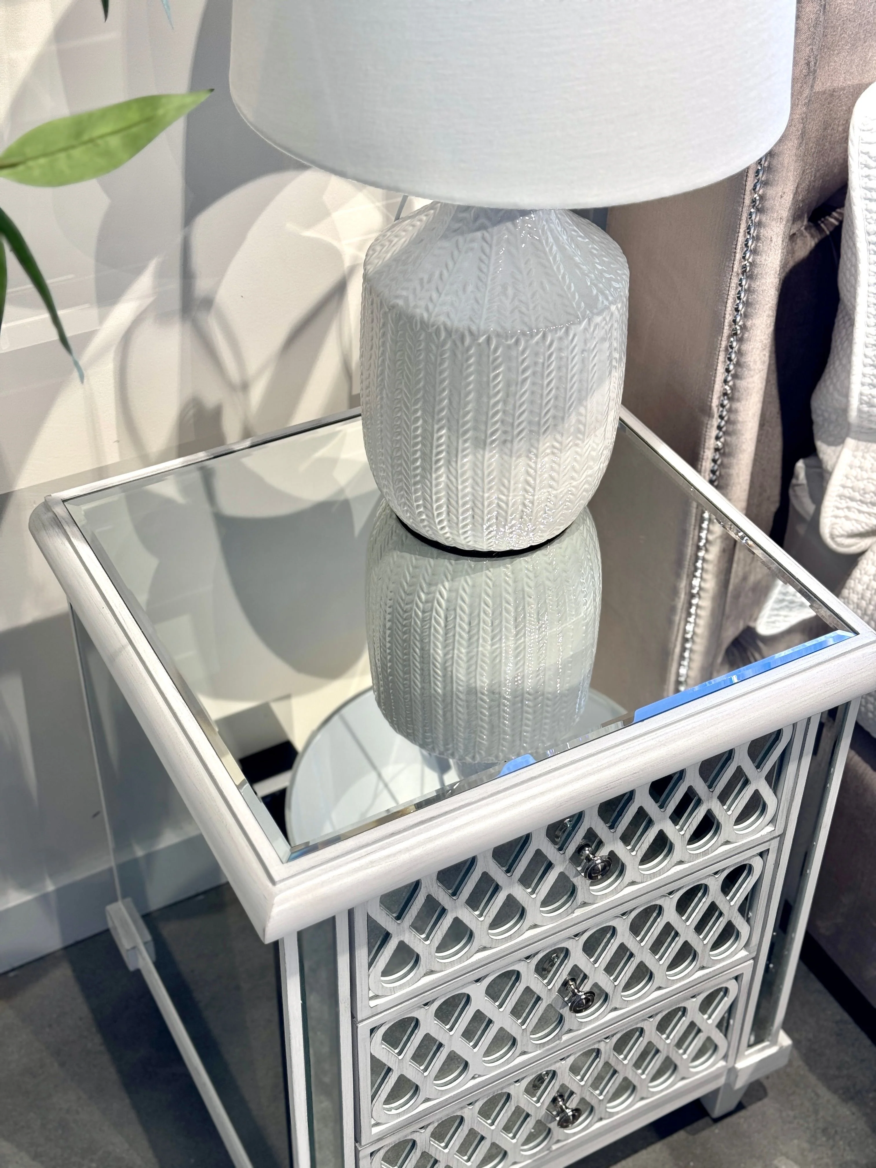 Amore Bedside - Image 4