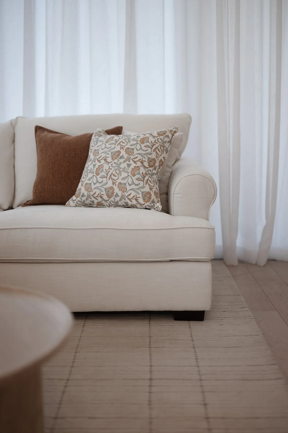 Avoca Corner Lounge - Image 4