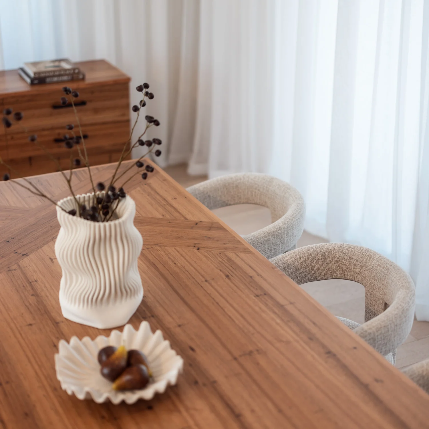 Bondi Dining Table - Image 4