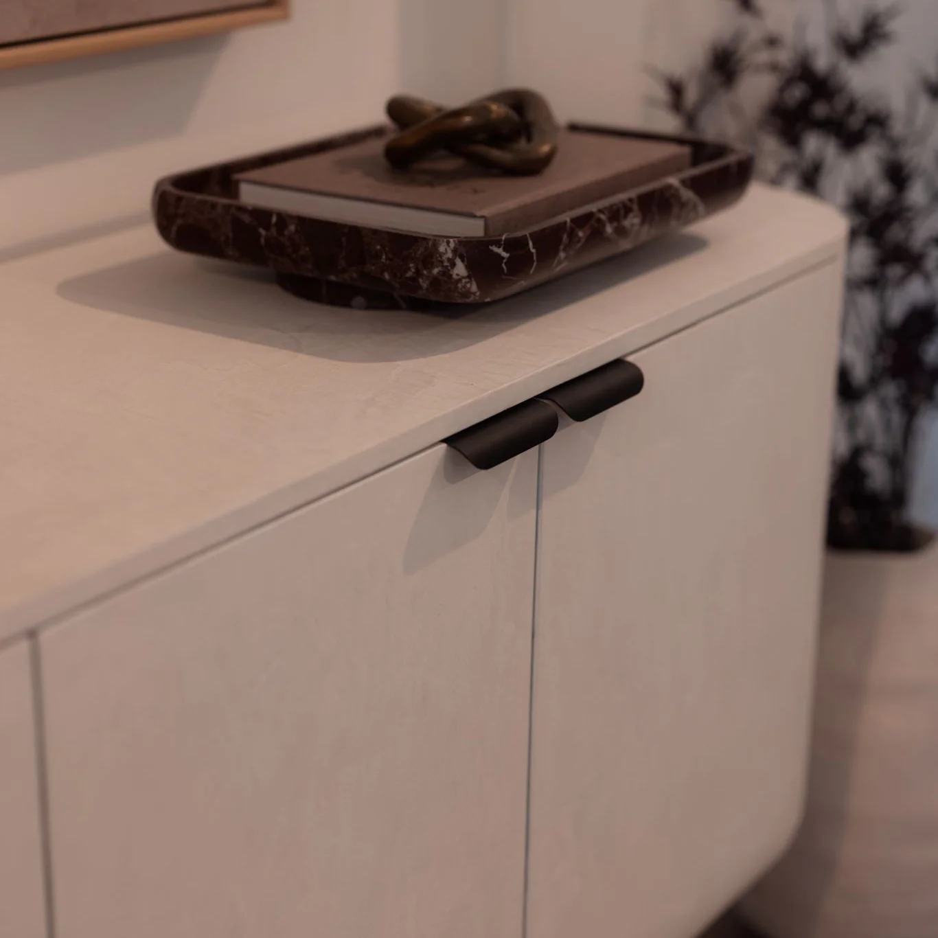 Iliad 4 Door Sideboard - White - Image 3