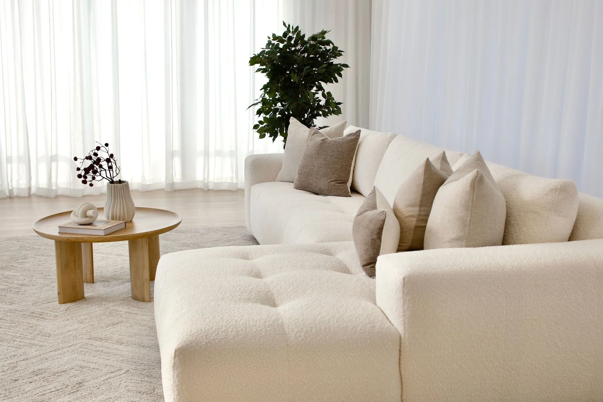 Lyla 3 Seater with Chaise - Cloud Optical - Image 3