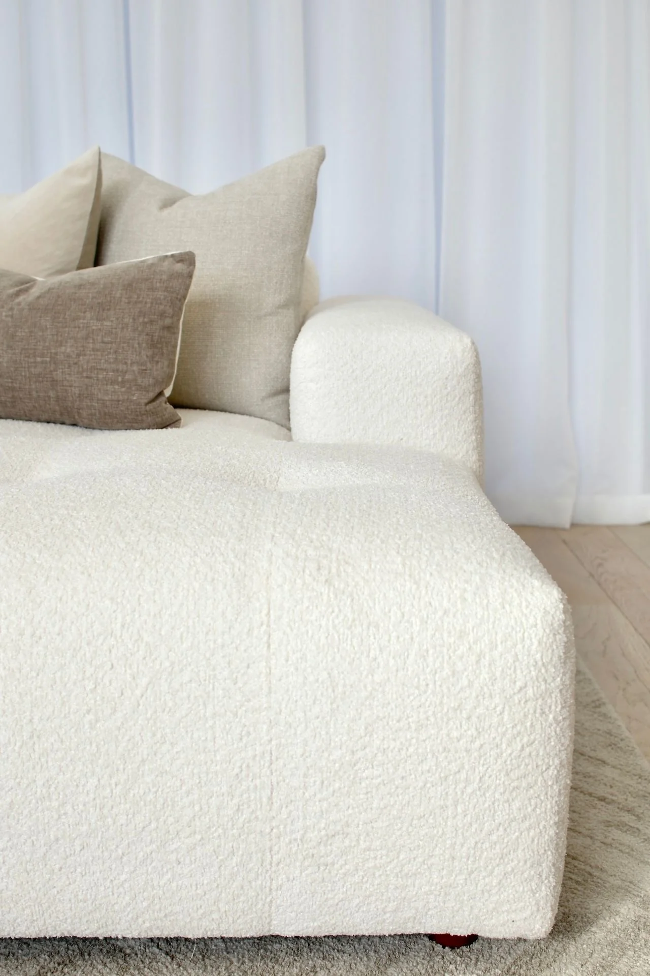 Lyla 3 Seater with Chaise - Cloud Optical - Image 8