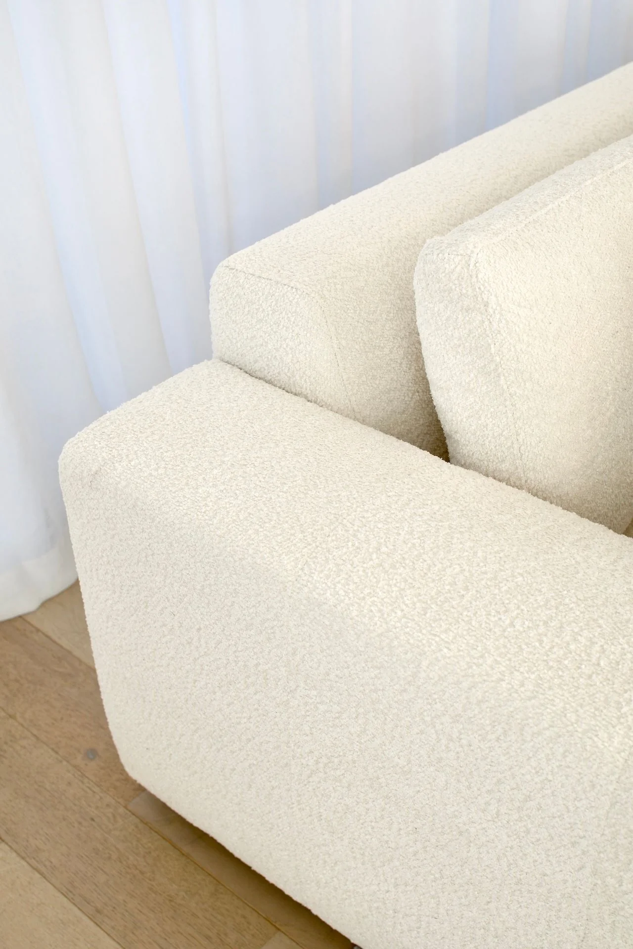 Lyla 3 Seater with Chaise - Cloud Optical - Image 9