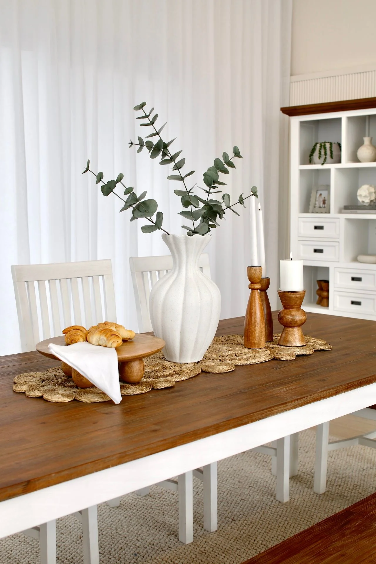 Surrey Dining Table - Image 3
