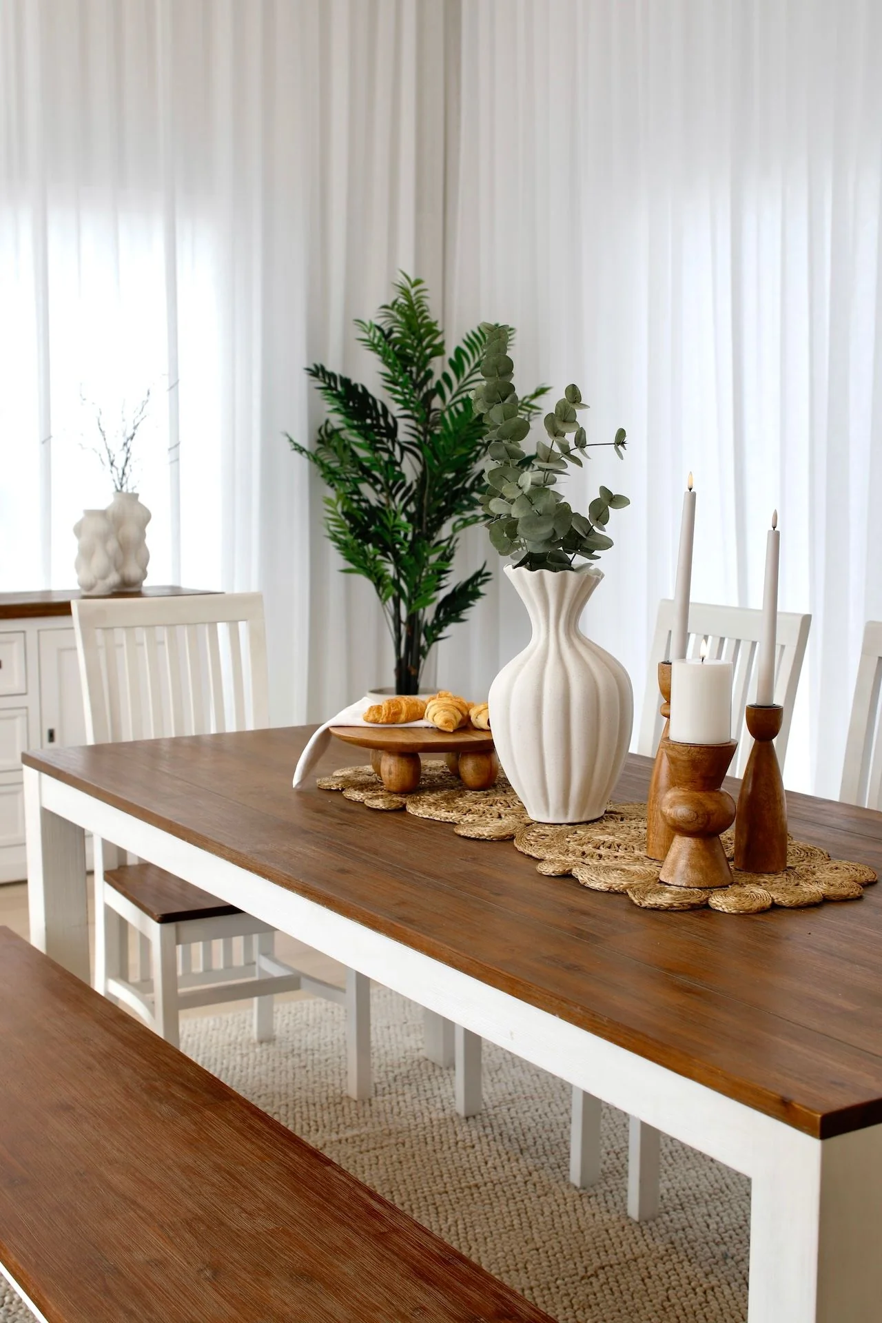 Surrey Dining Table - Image 4