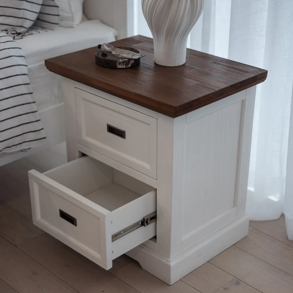 Surrey Bedside - Image 3