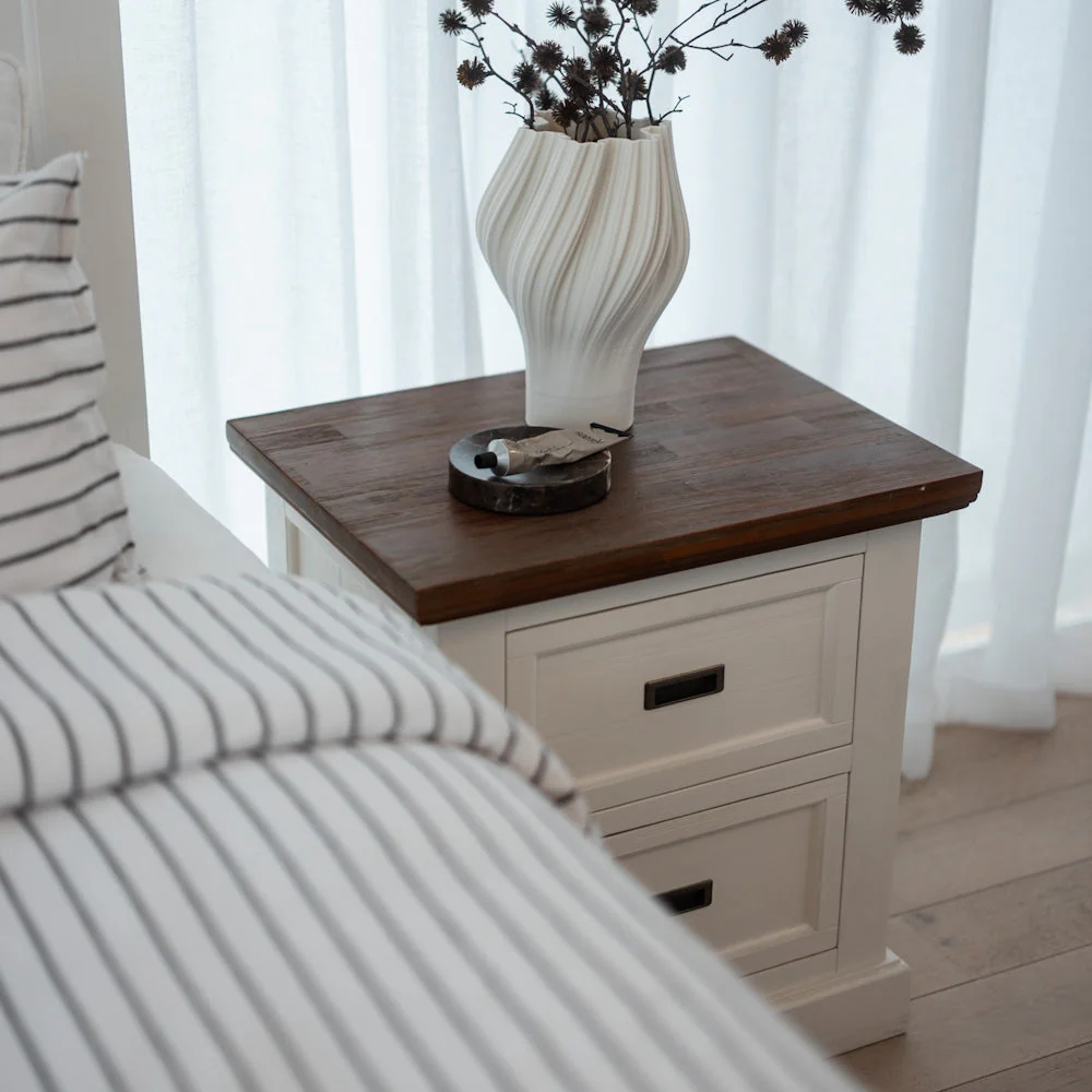 Surrey Bedside - Image 4