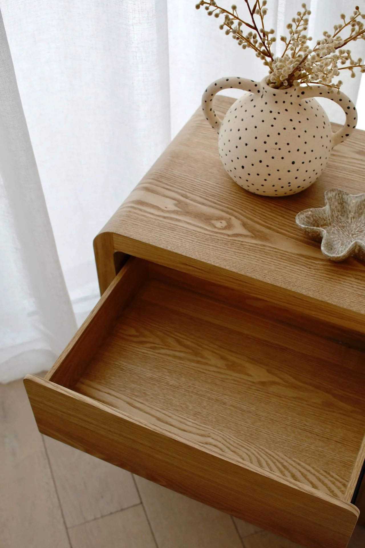 Venn Bedside Table - Oak - Image 8