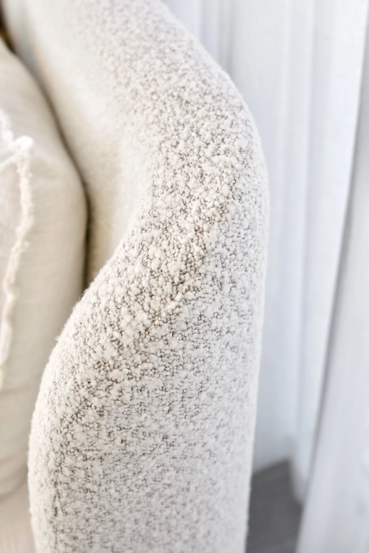 Verona Bed - Latte - Image 5